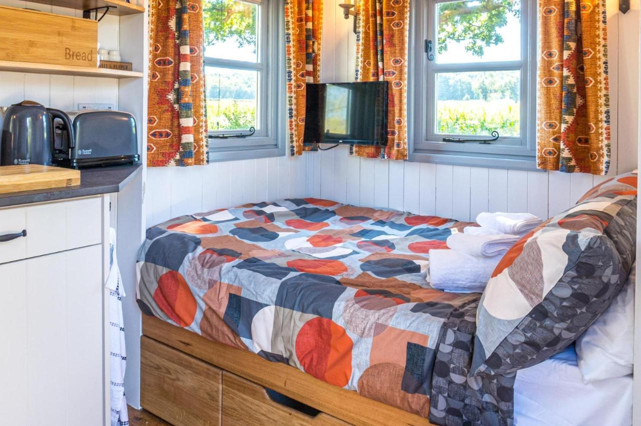 Apartment The Hideaway Hut - 1 Bed Shepherds Hut - Hereford