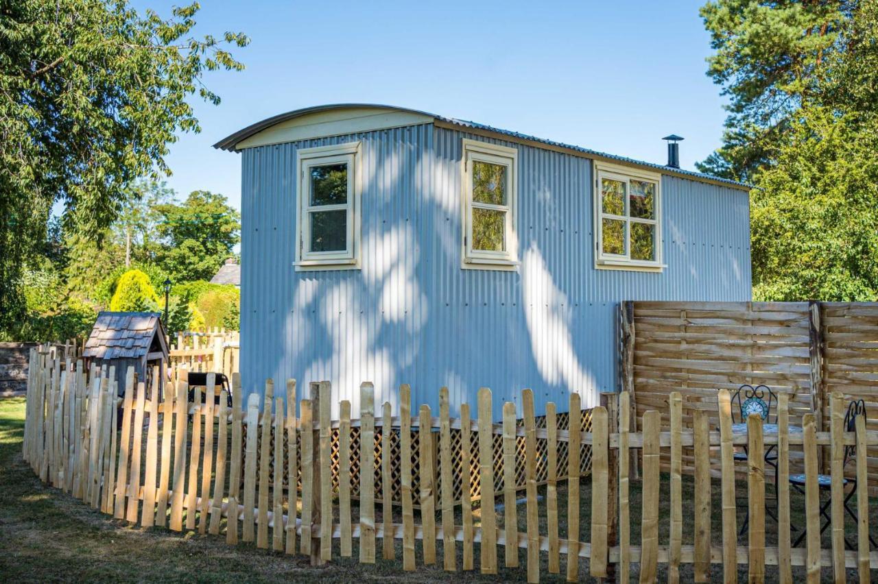 The Hideaway Hut - 1 Bed Shepherds Hut - * Hereford